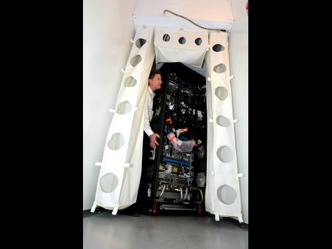 IBM zEnterprise 196